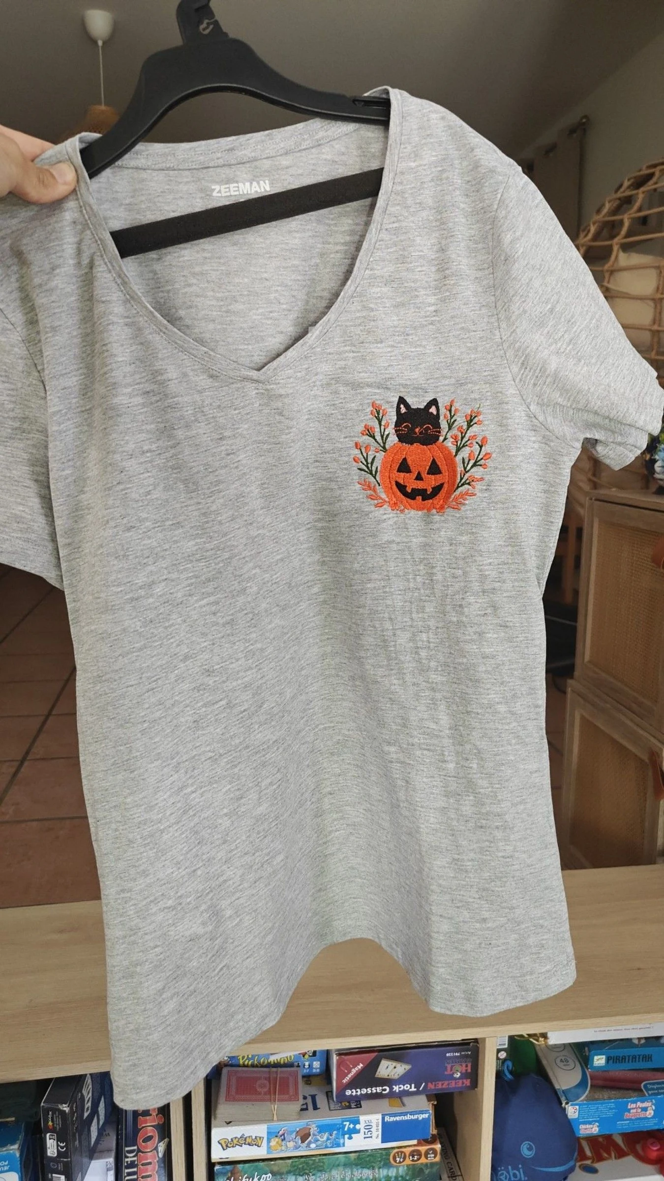 T shirt brodé main automne cosy